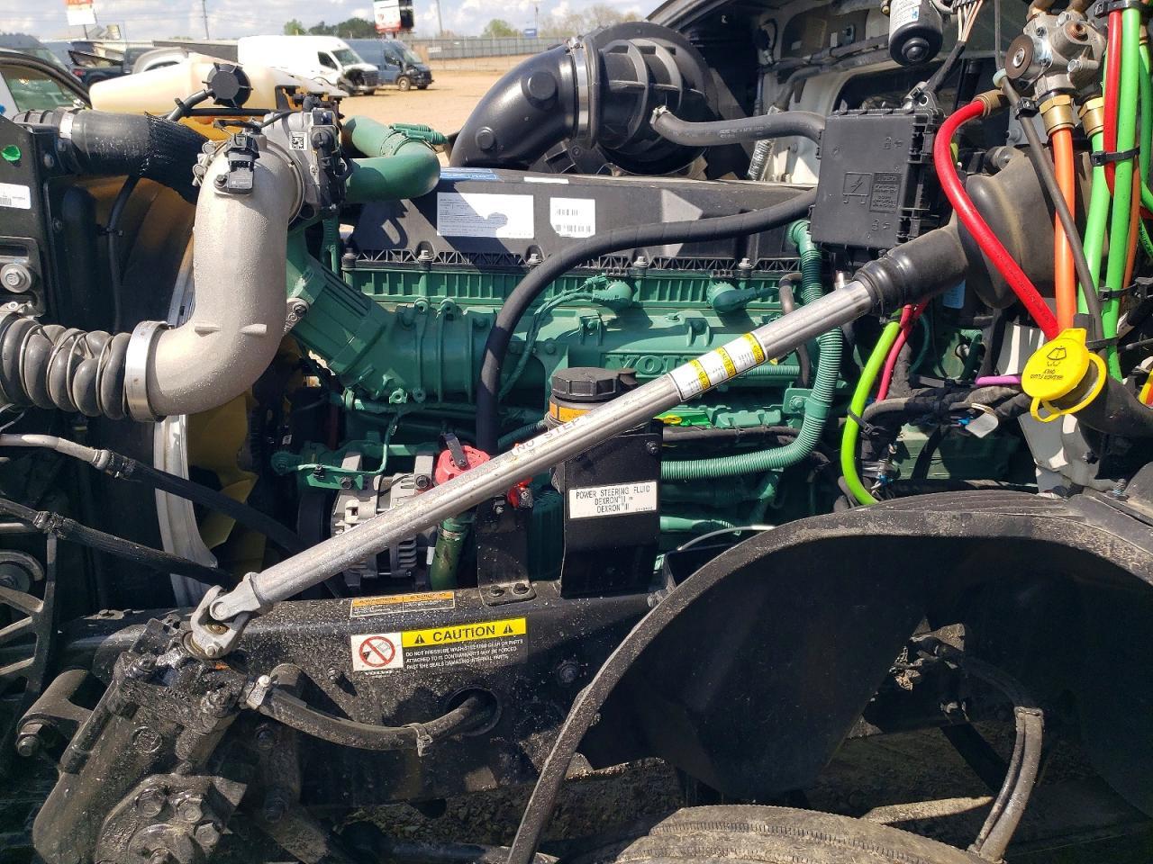 2025 Volv O VNL Semi Truck