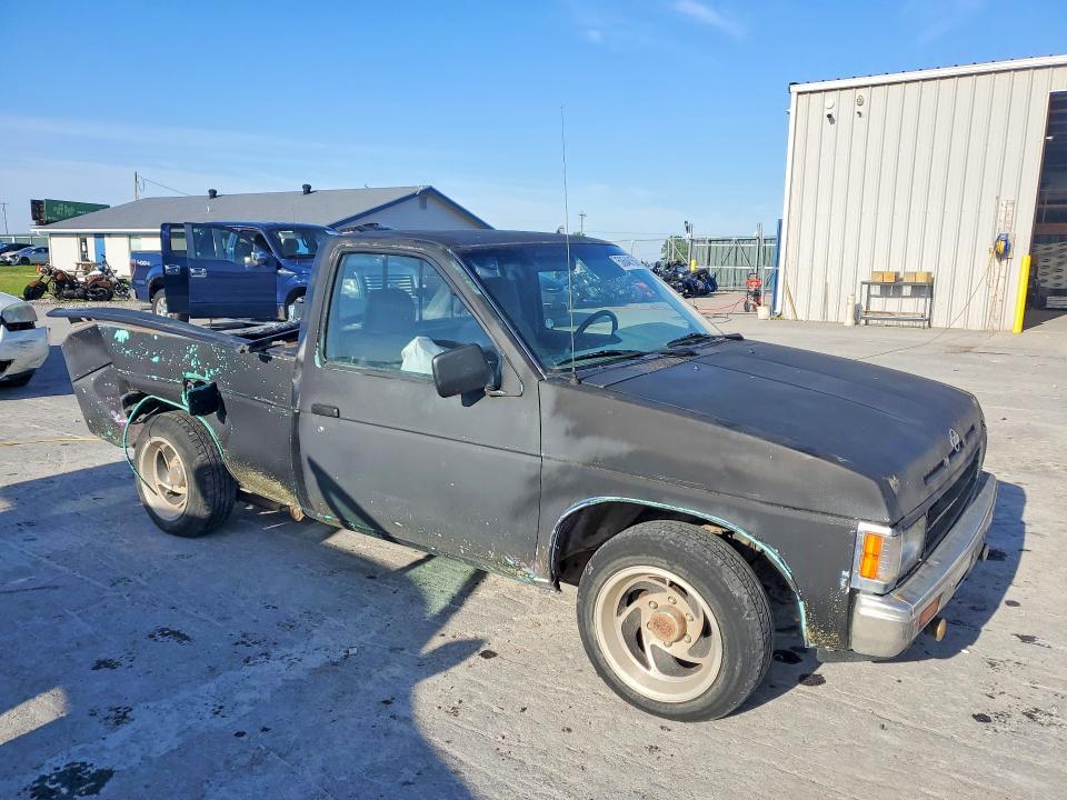1989 Nissan D21 Short BED