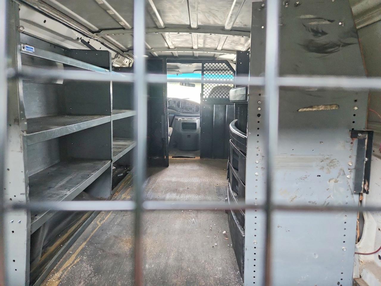 1999 Ford E250 Utility / Service Van