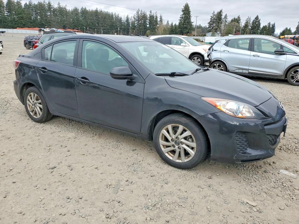 2013 Mazda 3 I
