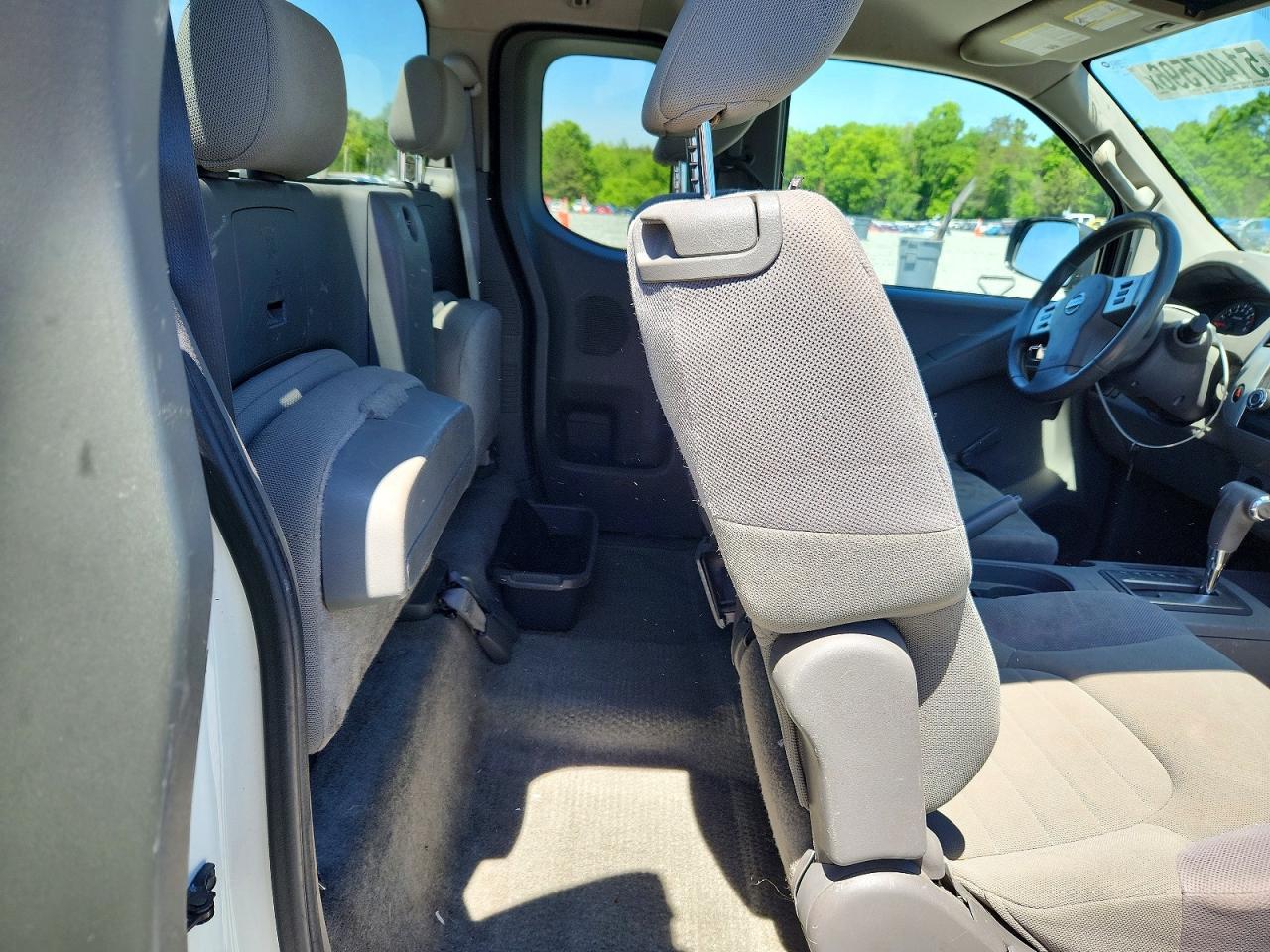 2014 Nissan Frontier S
