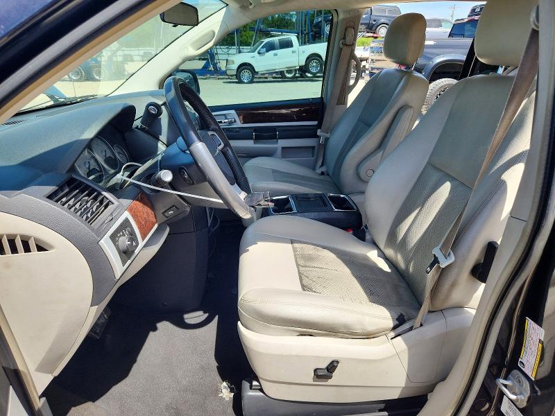 2010 Chrysler Town & Country Touring Plus
