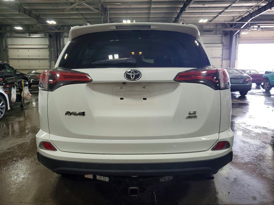 2018 Toyota Rav4 le