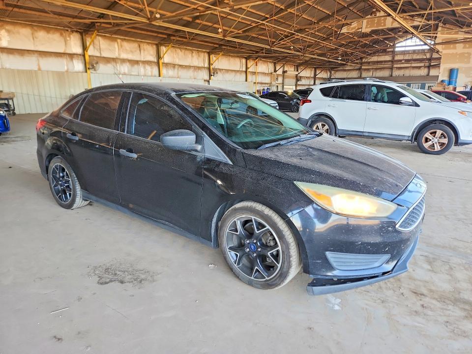 2016 Ford Focus s