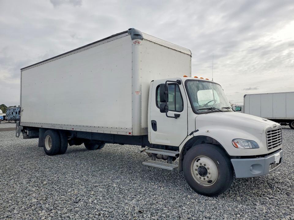 2020 Freigliner 2020 Freightliner Business Class M2 BOX Truck