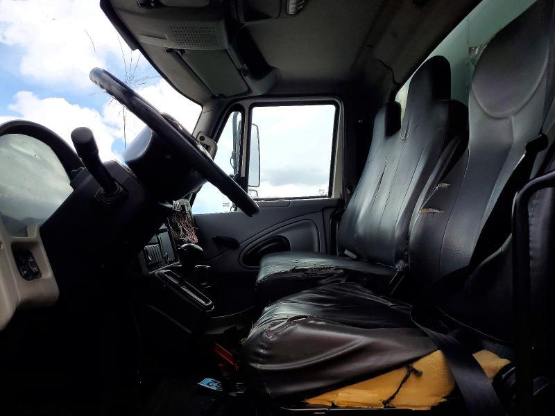 2016 International MA025 BOX Truck