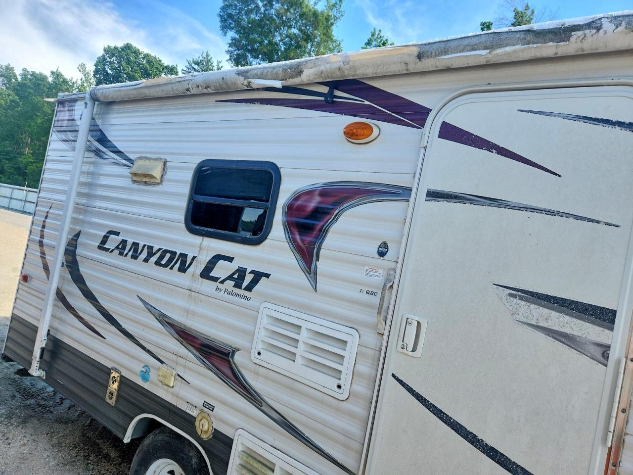 2014 Foresriver 2014 Forest River Canyon Cat Camper