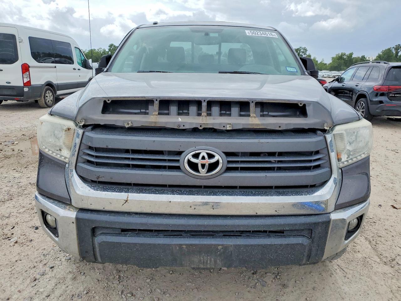 2014 Toyota Tundra SR5