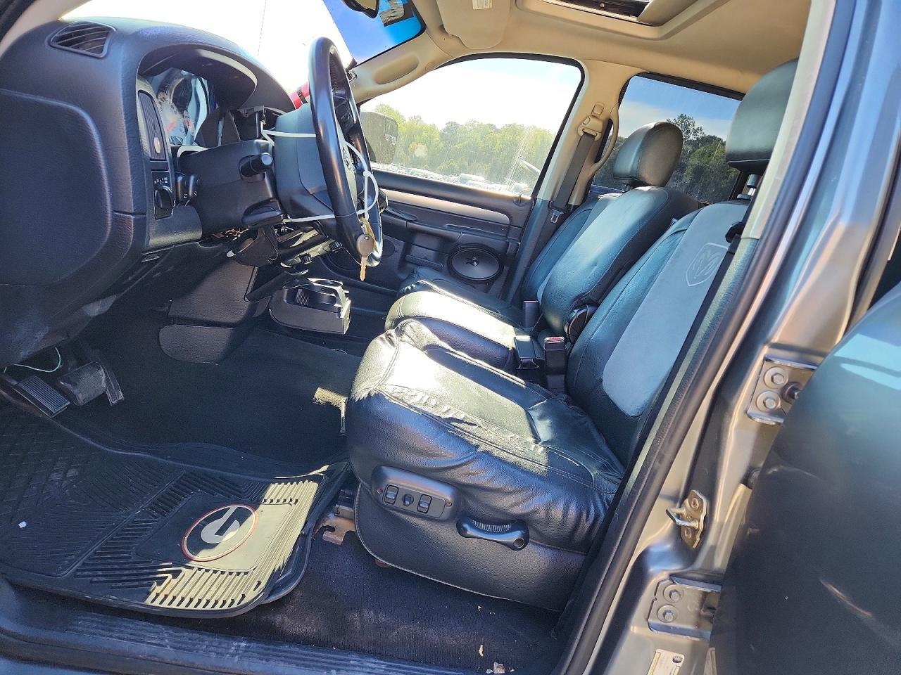 2005 Dodge RAM 1500 ST