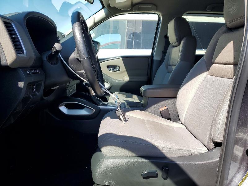 2022 Nissan Frontier sv