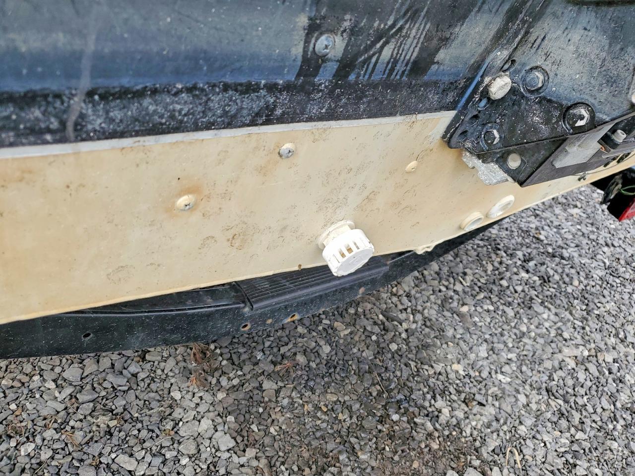 2011 Legend Craft Boat