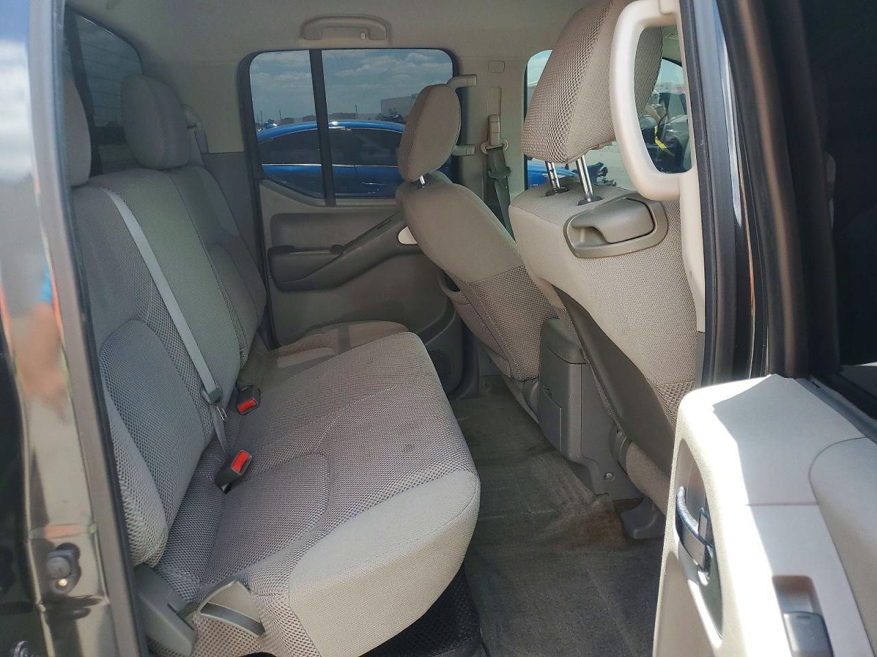 2010 Nissan Frontier SE V6