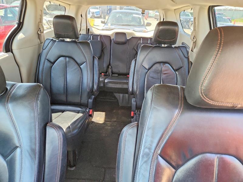 2017 Chrysler Pacifica Touring l