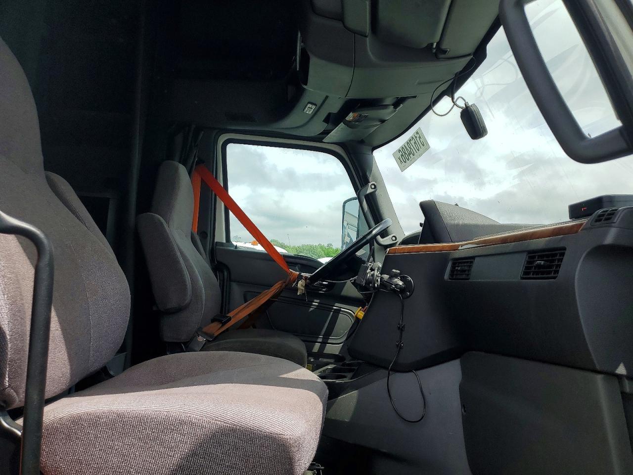 2021 International LT625 Semi Truck