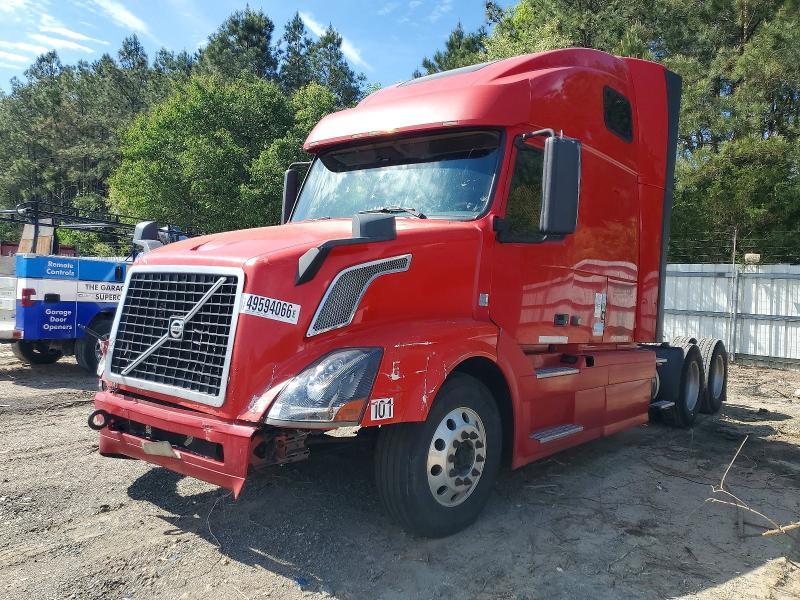 2012 Volv O VNL Semi Truck