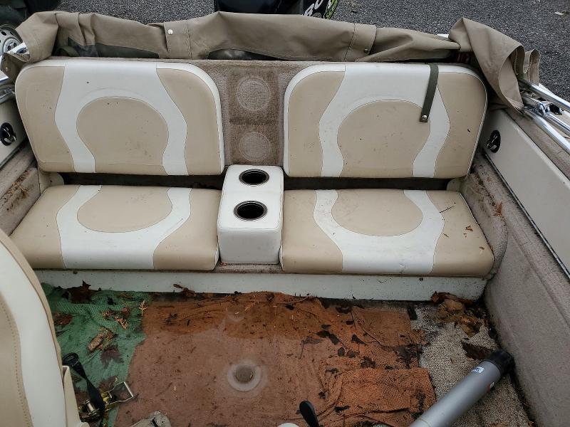 2011 Legend Craft Boat