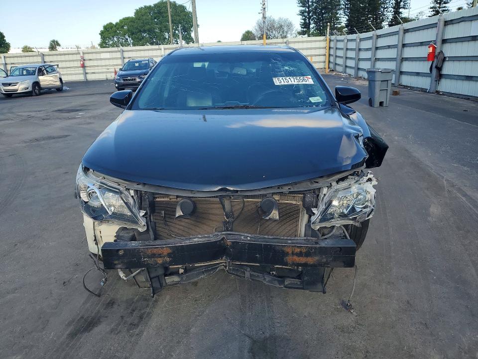 2014 Toyota Camry se