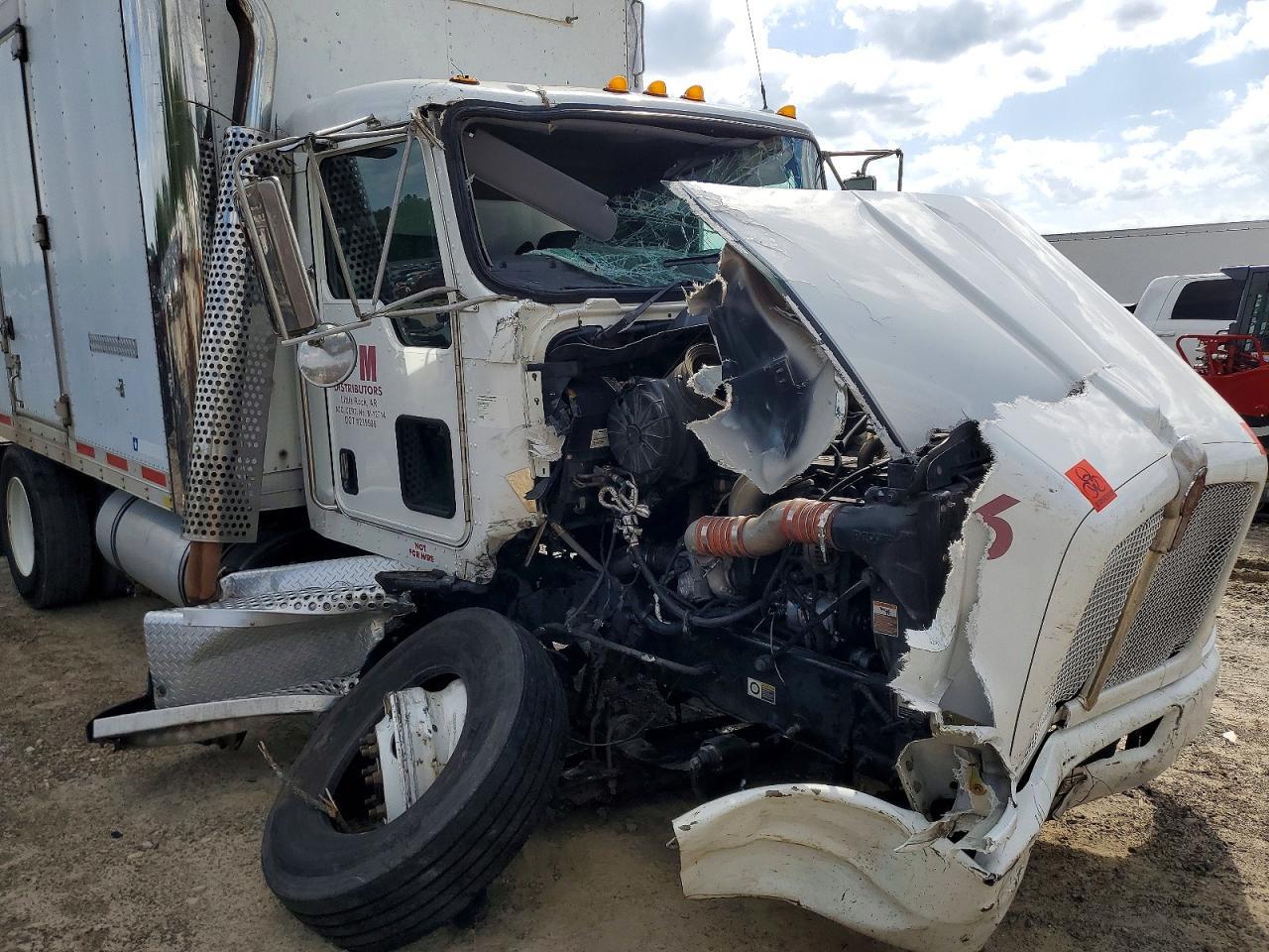 2017 Kenworth T270 BOX Truck