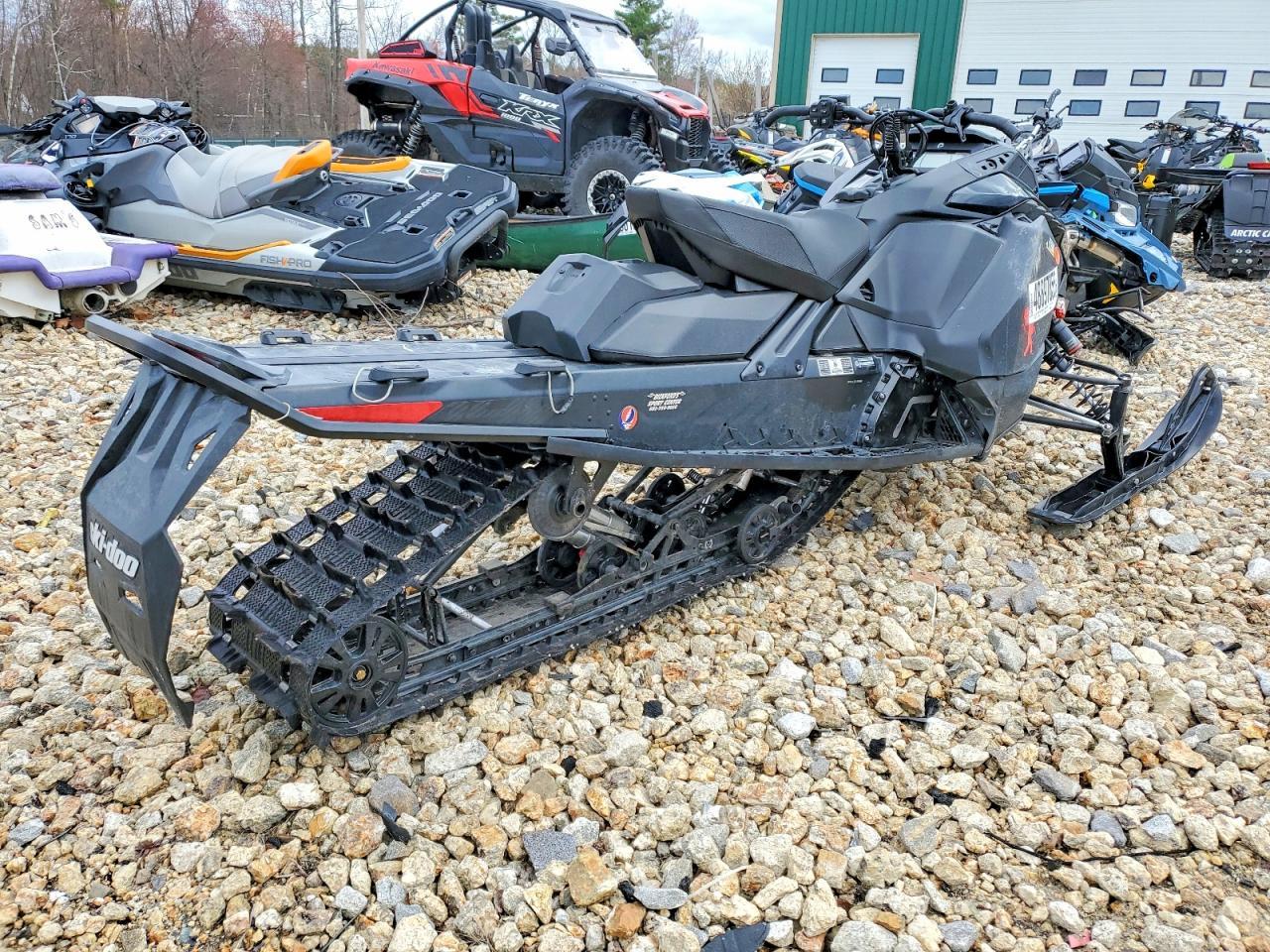 2025 Skidoo XRS Renega