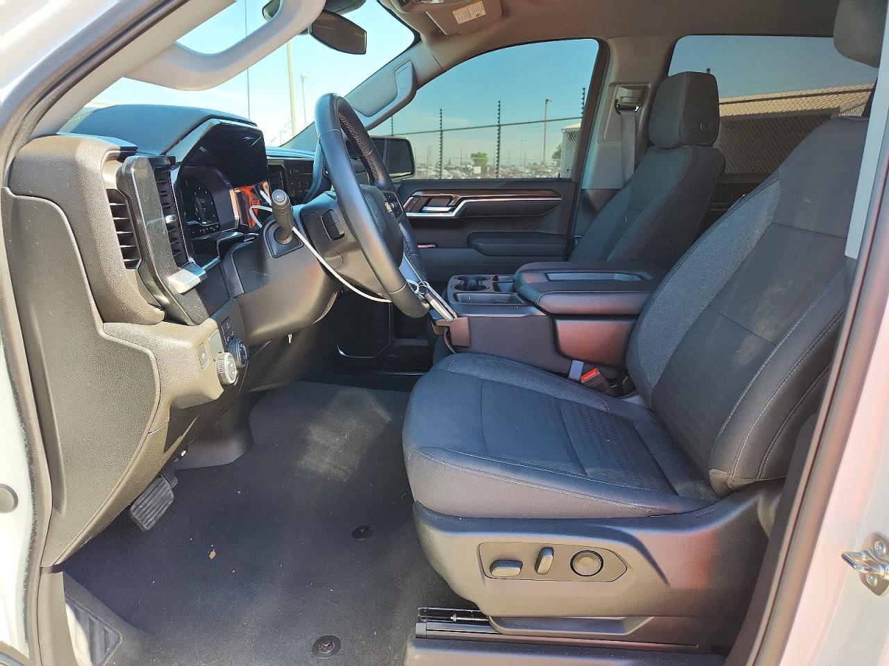 2025 Chevrolet Silverado C1500 LT