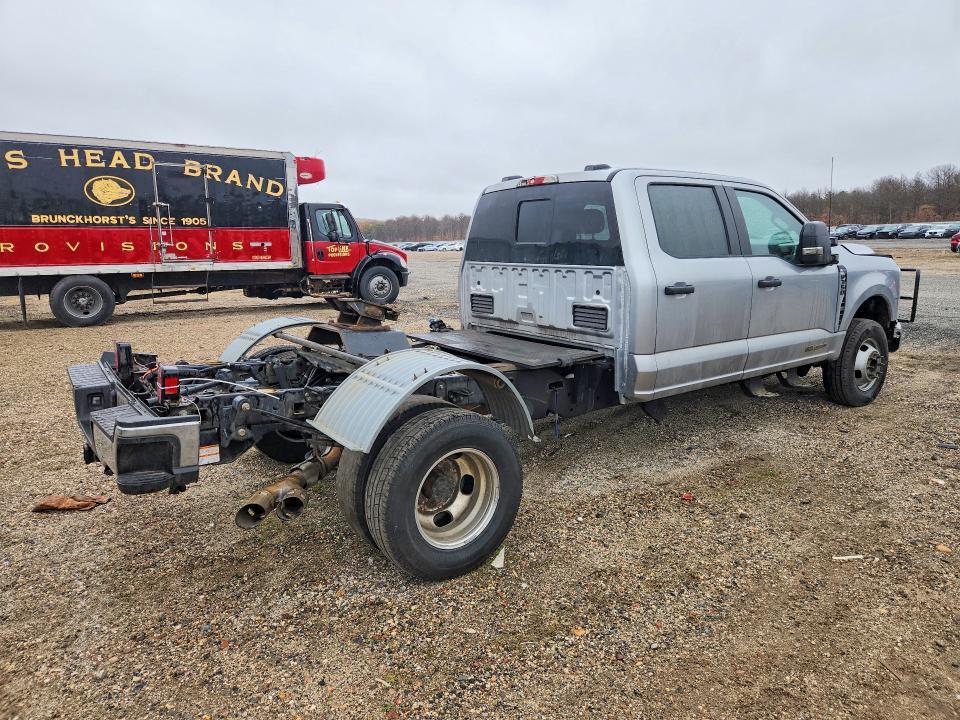 2023 Ford F350 Super Duty Truck Cab AND Chassis