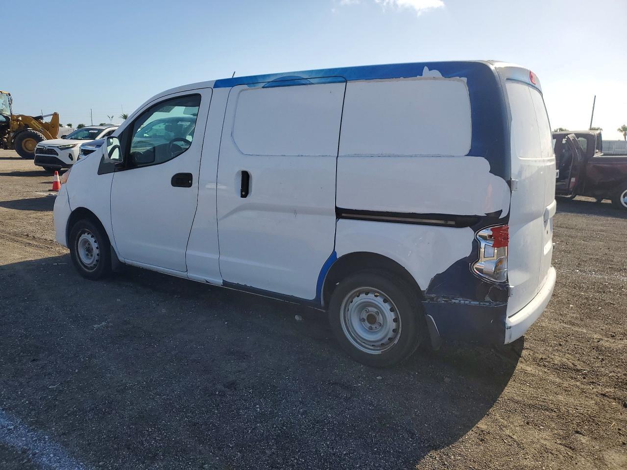 2018 Nissan NV200 SV