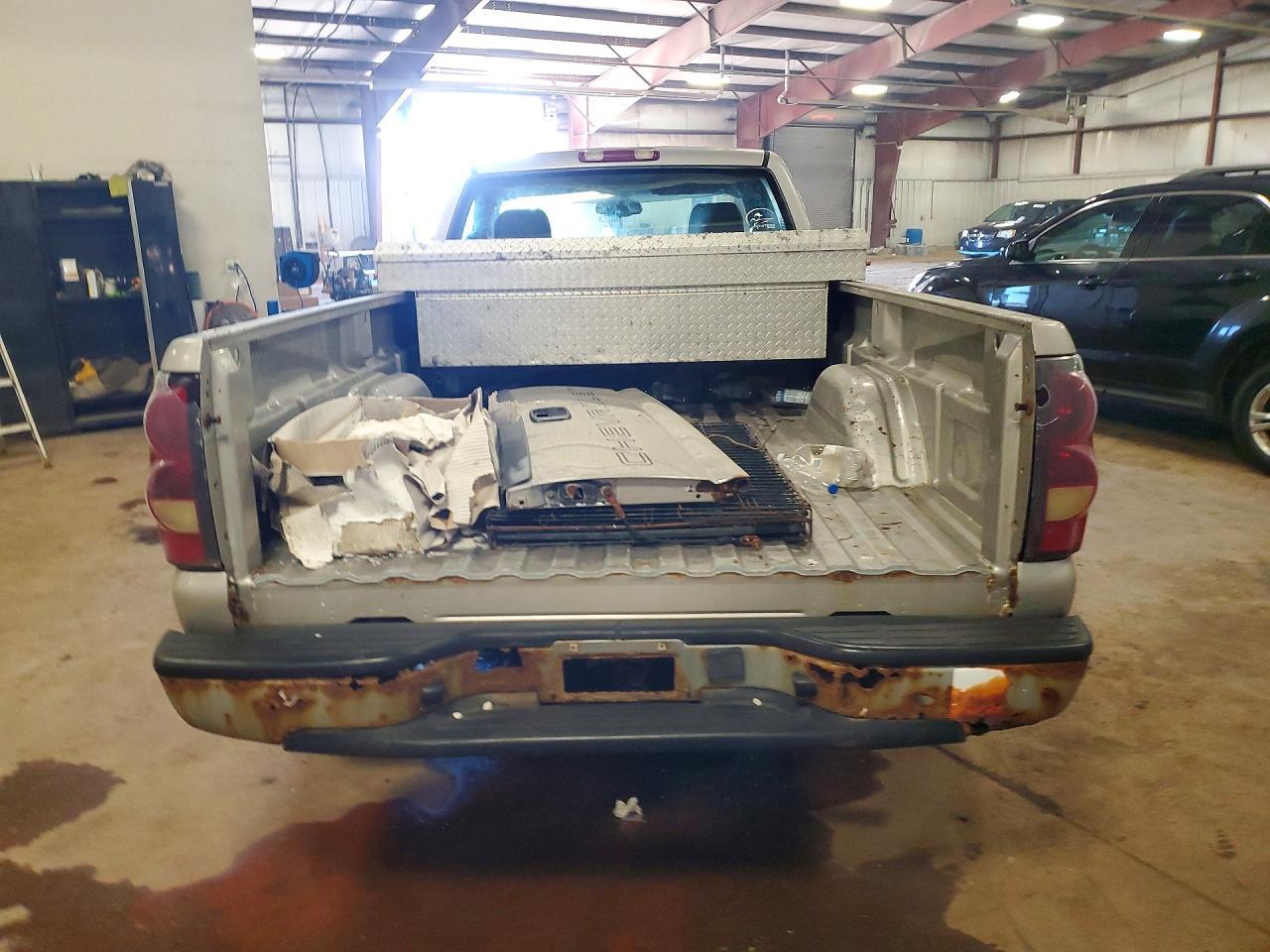 2004 Chevrolet Silverado C1500