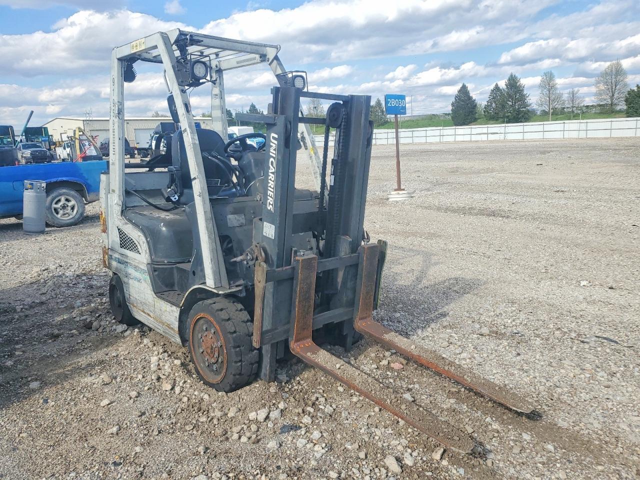 2016 UNI Forklift