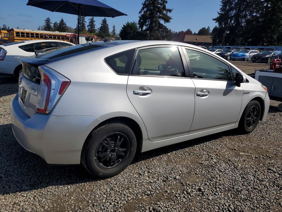 2015 Toyota Prius Three