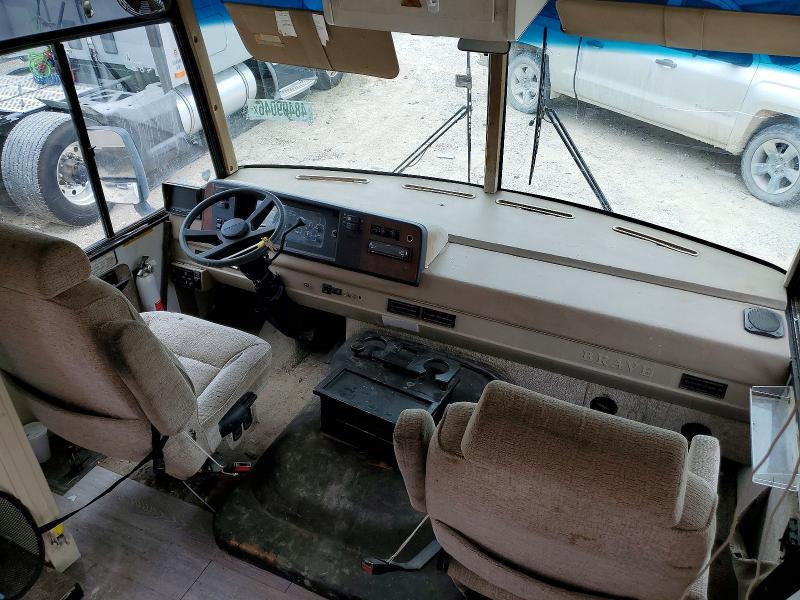1998 Winnibago Brave RV