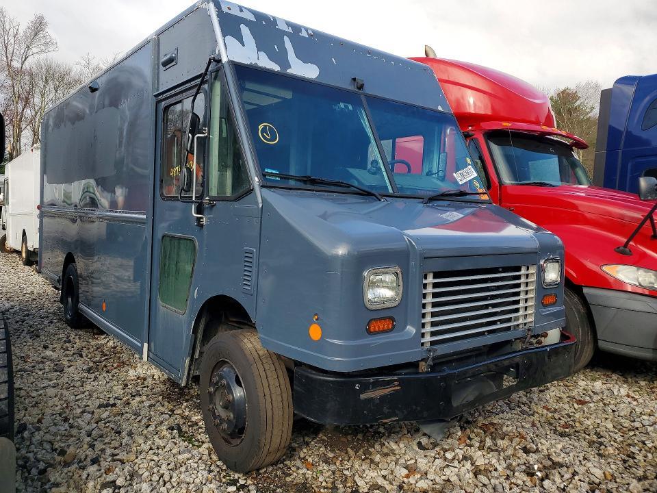 2021 Freightliner MT45G Chassis Delivery Truck