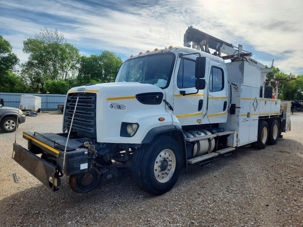 2013 Freigliner 2013 Freightliner 108SD Utility / Service Truck
