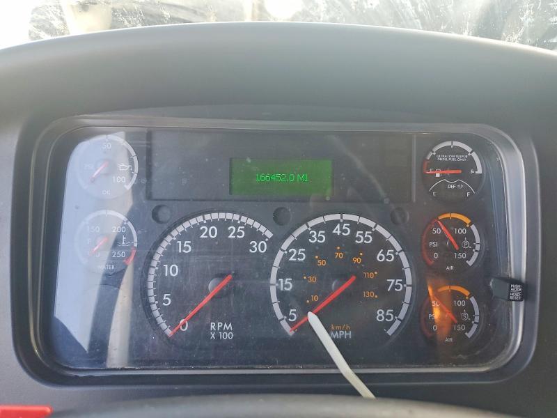 2016 Freigliner 2016 Freightliner Business Class M2 BOX Truck