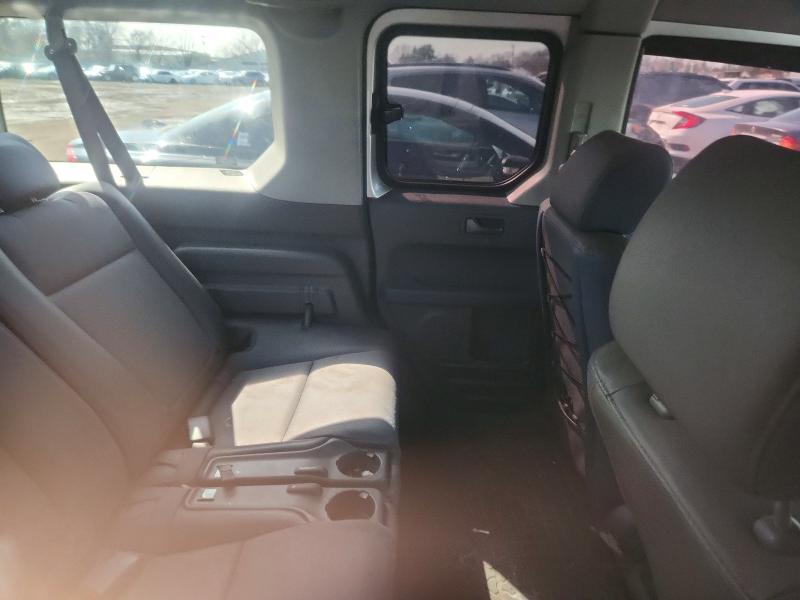 2005 Honda Element ex