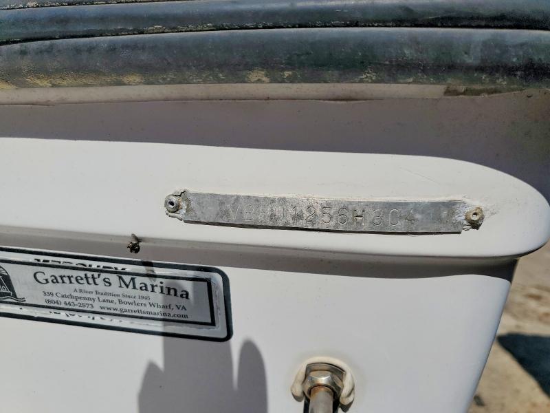 2004 Baha Cruisers Boat