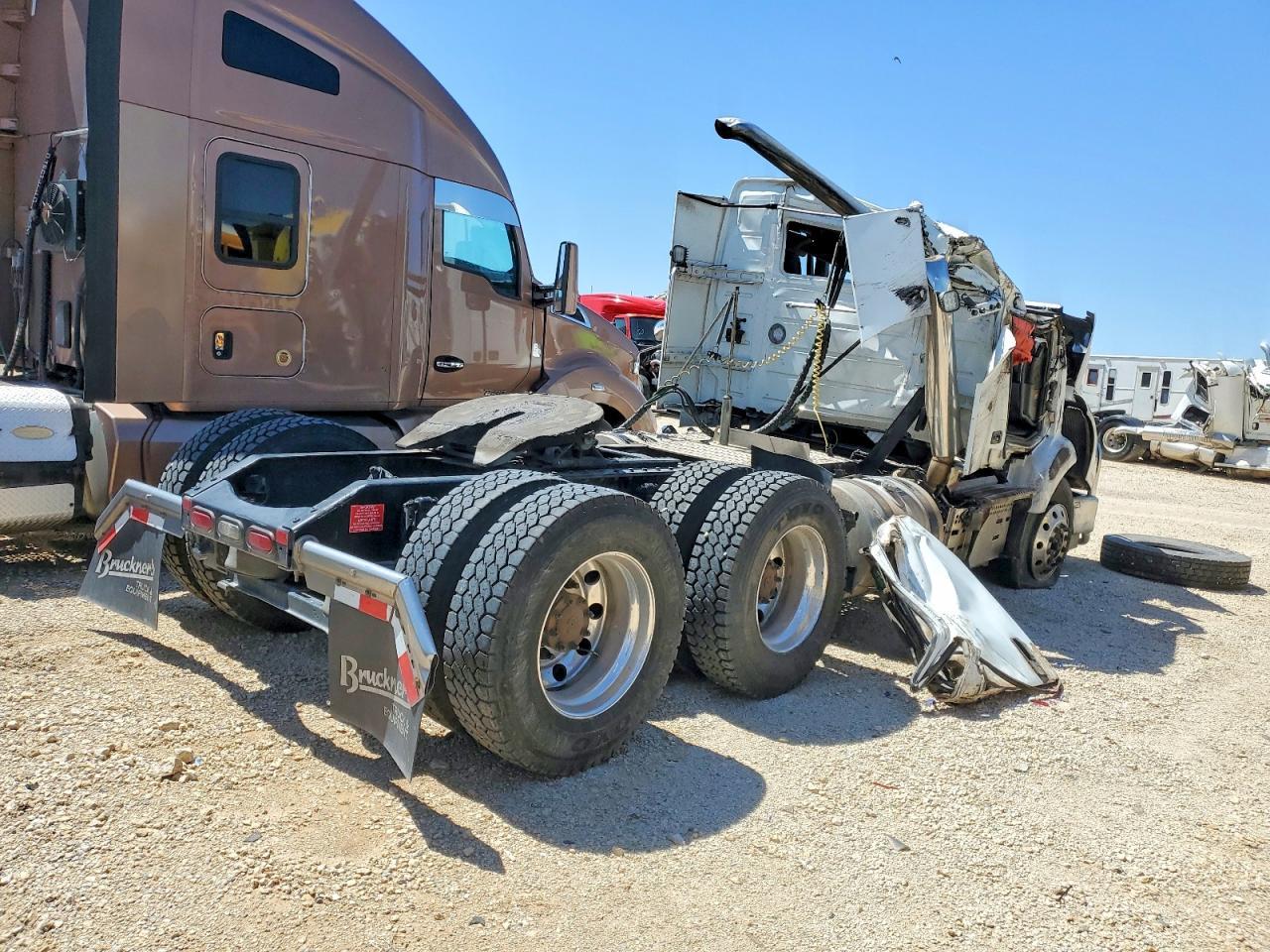 2023 Volvo VNR Semi Truck