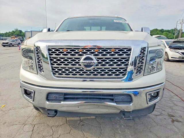 2016 Nissan Titan XD SL