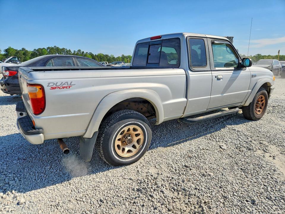 2002 Mazda B3000 cab Plus