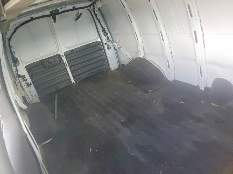 2005 Chev Express G3500