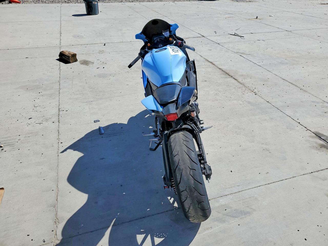 2025 Yama YZFR7