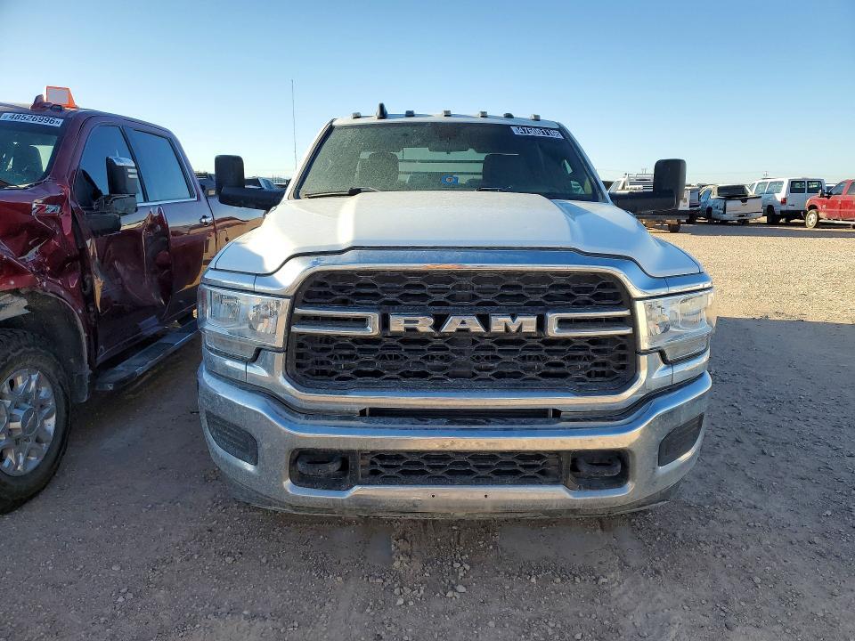 2022 Dodge RAM 3500 Flatbed Truck