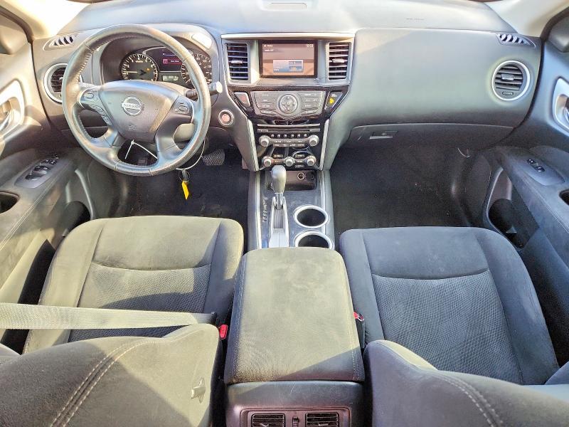 2015 Nissan Pathfinder sv