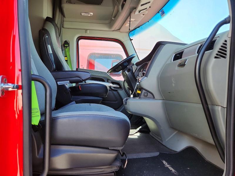 2020 Kenworth T680 Semi Truck