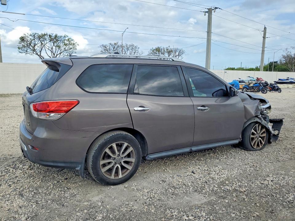 2013 Nissan Pathfinder s