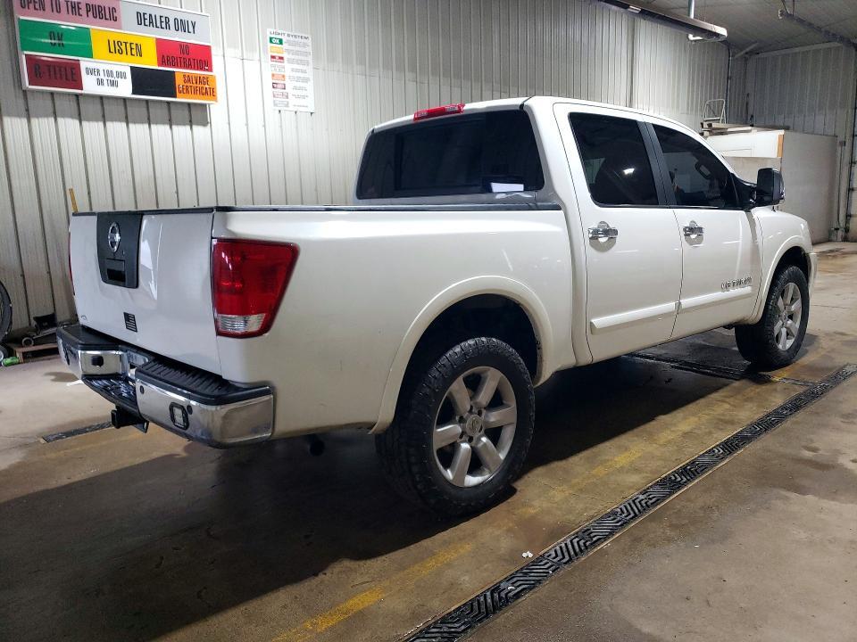 2012 Nissan Titan SV