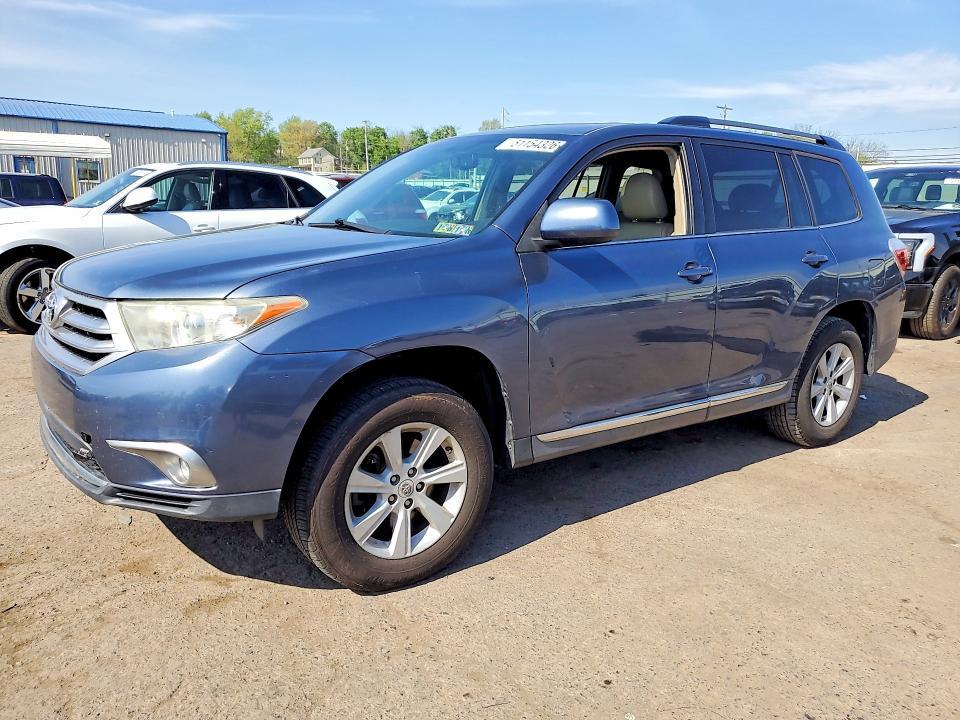 2012 Toyota Highlander se