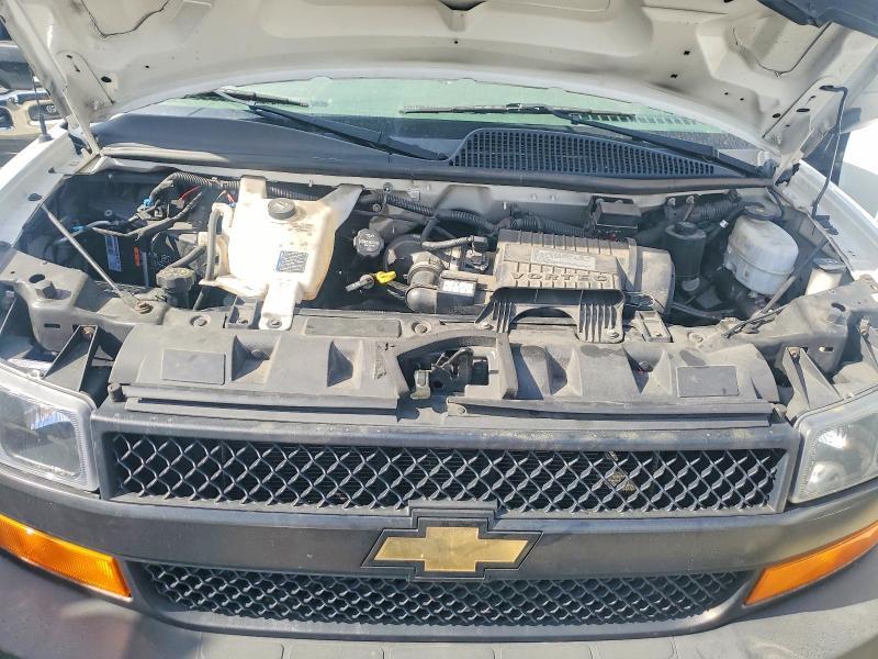 2020 Chev Rolet Express BOX Truck