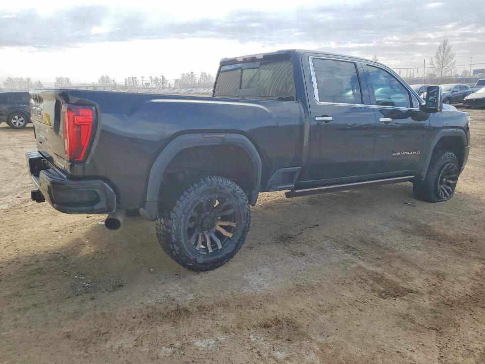 2022 GMC Sierra K3500 Denali