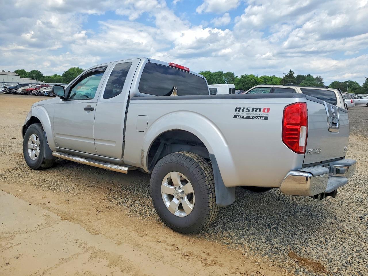 2005 Nissan Frontier SE