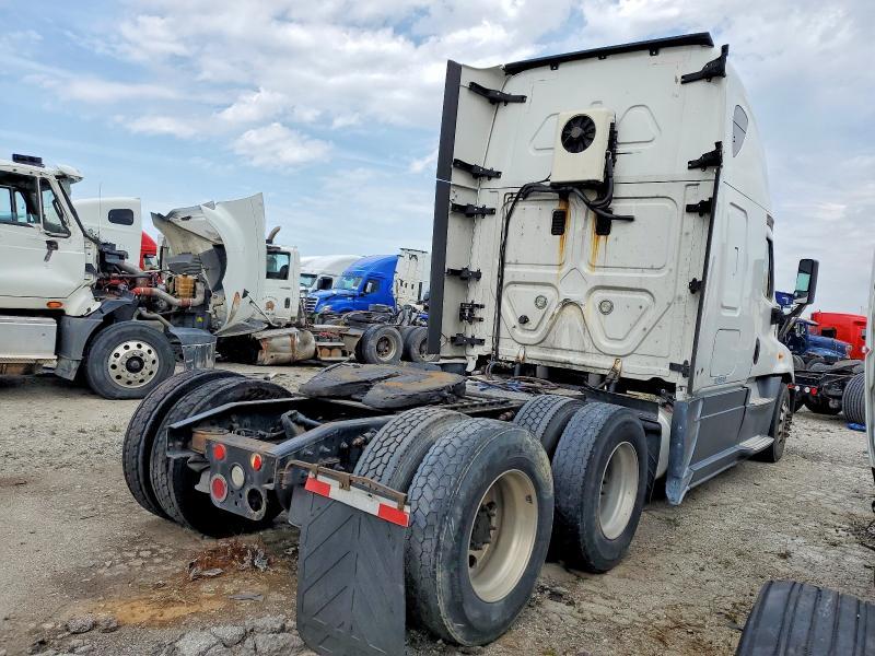 2016 Freightliner Cascadia 125 Semi Truck